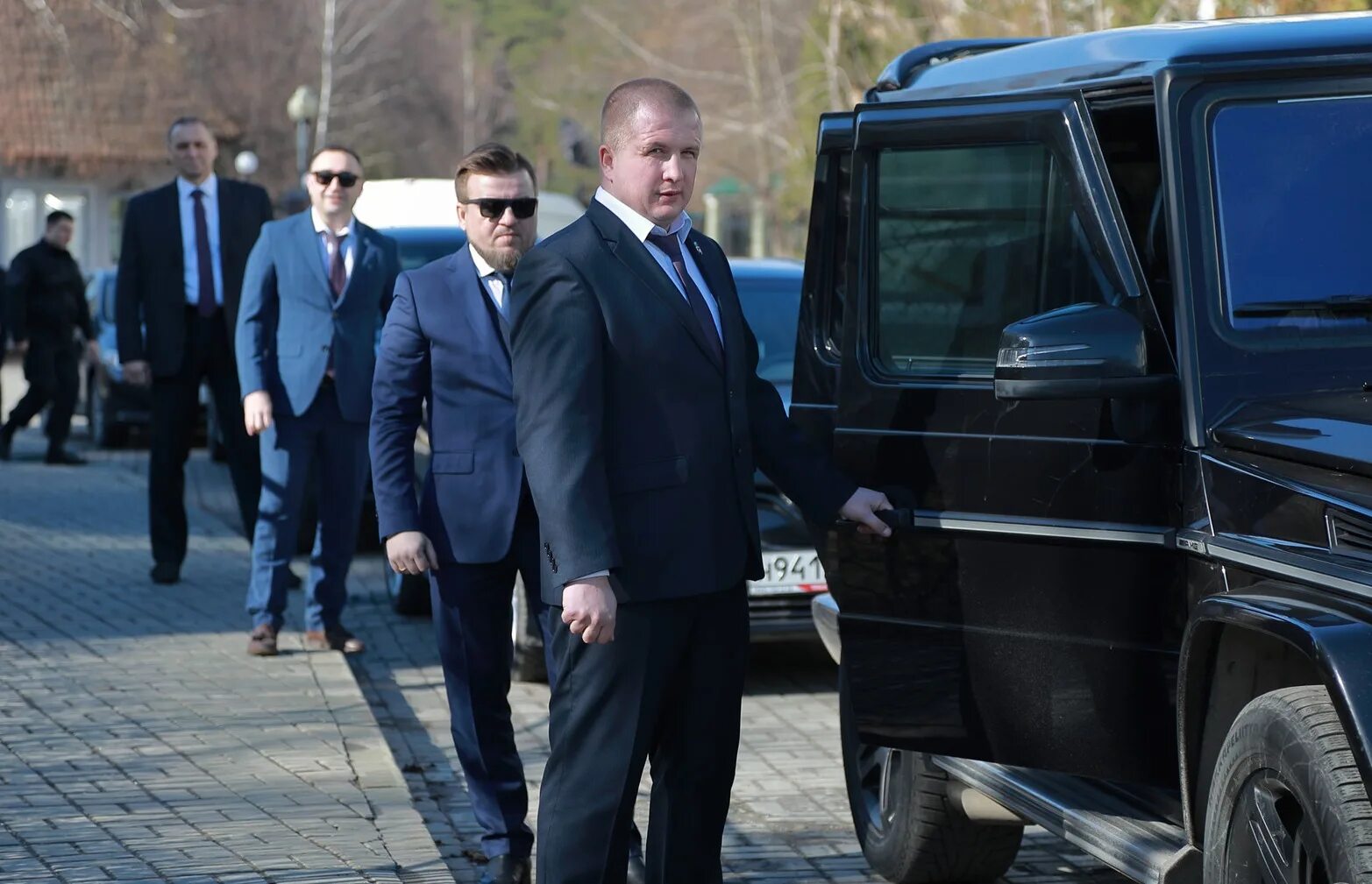 Охрана первых лиц государства. Охрана первых лиц государства. Охрана первых лиц государства. Секретная служба сша охрана. Охрана первых лиц государства.