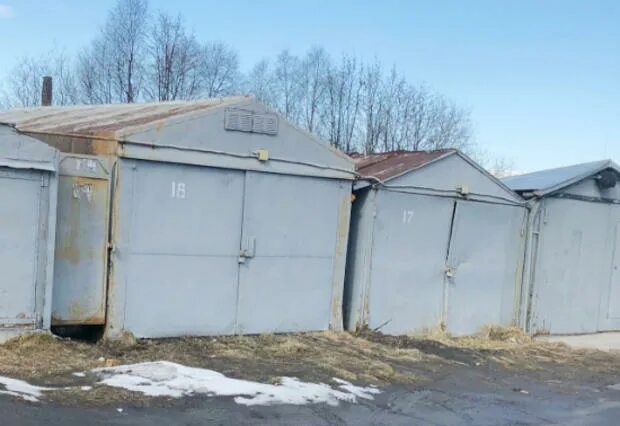 Гараж среднеуральск. Бахтеева 23 среднеуральск. Гараж в старом гск. Среднеуральск ул бахтеева 18. Гараж в среднеуральске купить на лесной.
