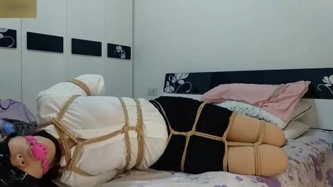 BoundHub - pantyhose Self Bondage. 