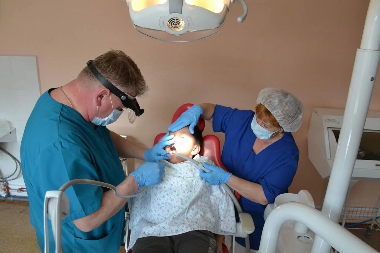 проспект ленина 16 самара стоматология. девочка у стоматолога. практика детского стоматолога. детский зубной врач. практика детского стоматолога.