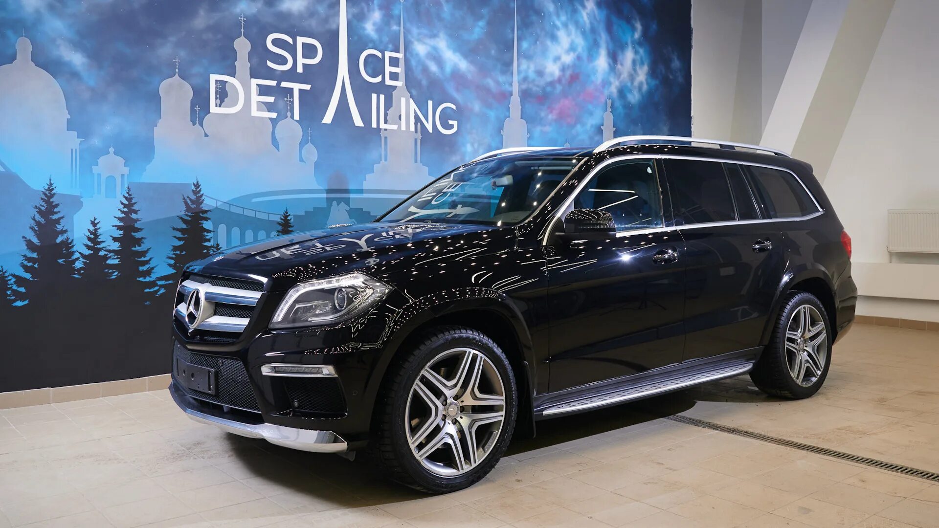 Gl 3. Мерседес jl 350 2016. Фото gl 350 166 2014 коричневый. Gl 3. Mercedes benz gl 350 2016 долейте охлаждающую жидкость.