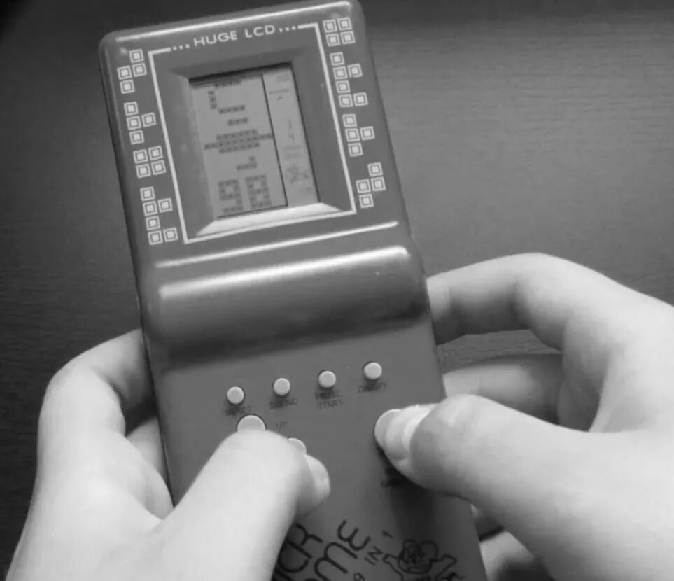 Кто создал тетрис. Тетрис электроника 60 1985. игра тетрис ссср. тетрис 1984 первый. тетрис и тамагочи.