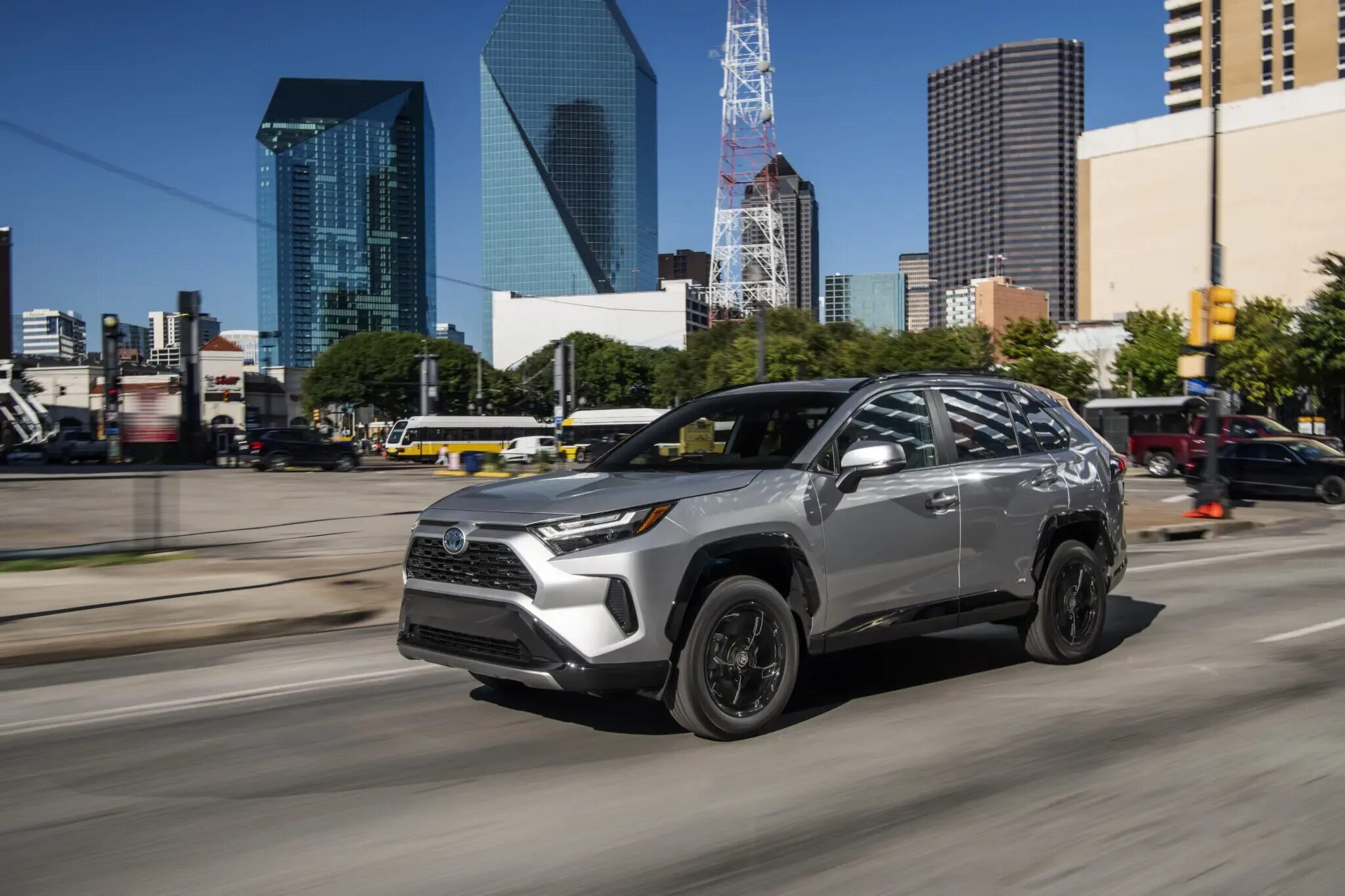 Toyota rav4 2022. Toyota rav4 Hybrid 2022. Тойота рав 4 2022 гибрид. Toyota rav4 Hybrid 2023.