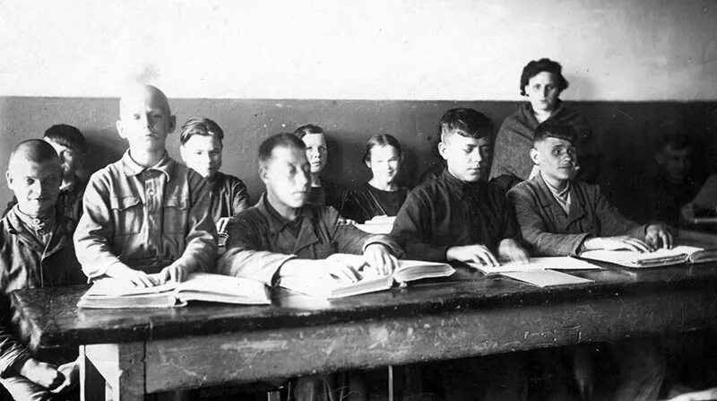 школа для слепых в германии 1906г. школа для слепых в германии 1906г. пансион школа 19 век россия. павловске. старинная школа.