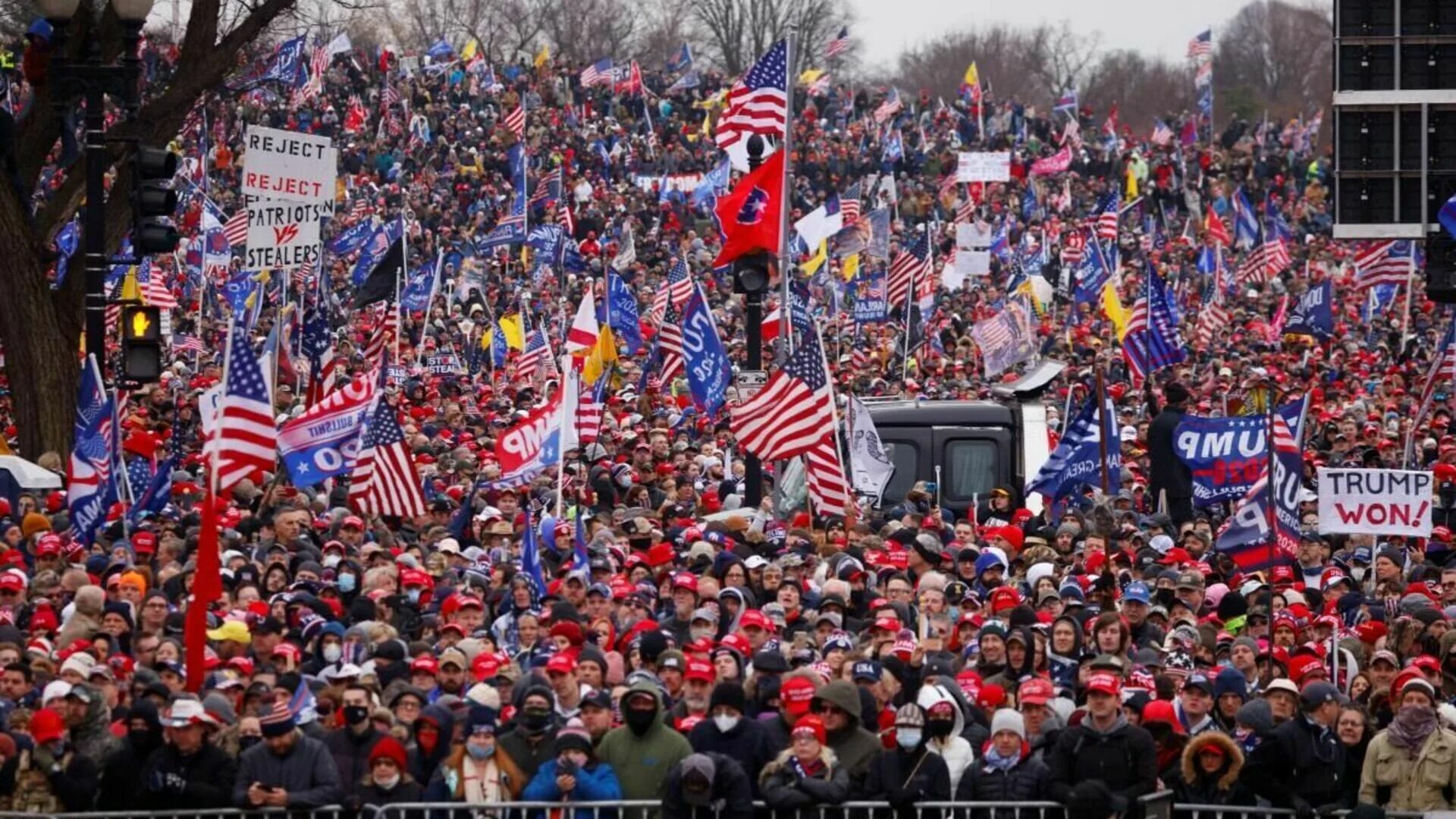 Митинг в поддержку Трампа в Вашингтоне. Митинг Трампа 2020. Митинг у Капитолия в США. Мэр Вашингтона 2021. Мексика митинг