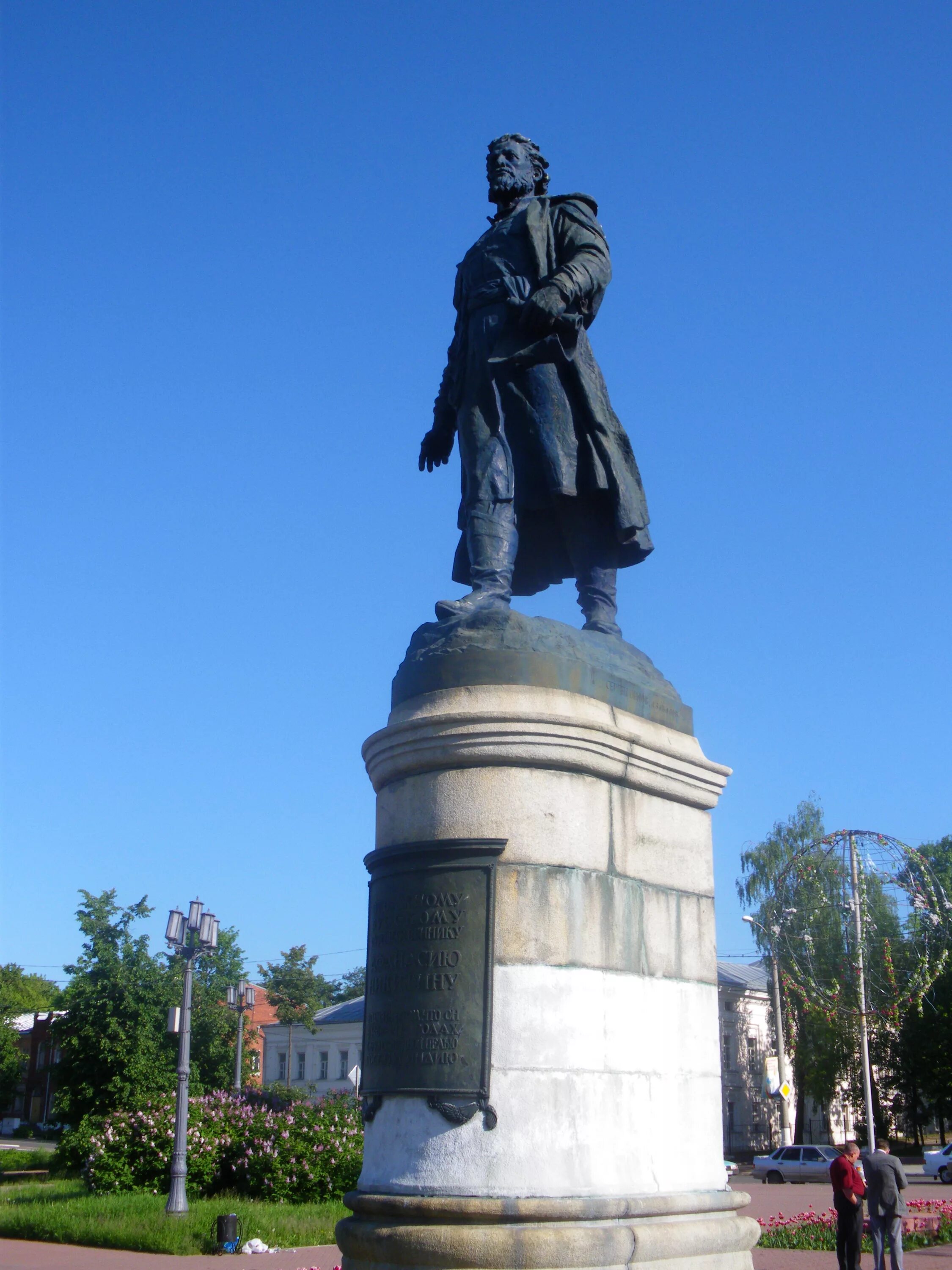 Какой памятник создал никитин в 18 веке. Памятник Афанасию Никитину в Твери.