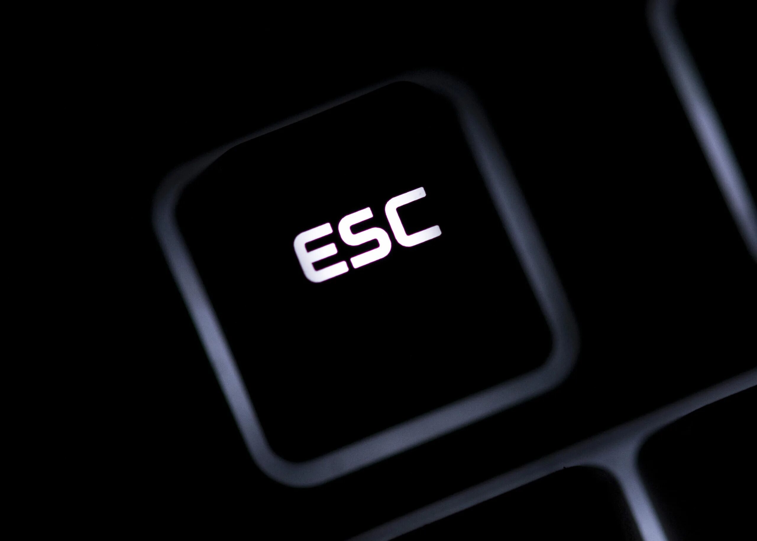 Где на клавиатуре esc. Кнопка esc. esc (клавиша). кнопка esc на клавиатуре. эскейп на клавиатуре.
