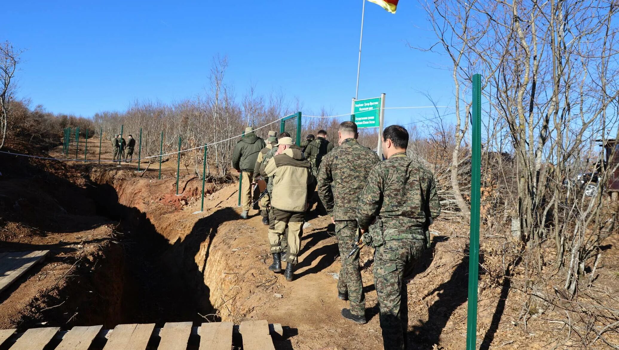 Пограничники Южной Осетии заставы. Российские пограничники в Южной Осетии. Южная Осетия граница пограничник. Российско южноосетинская граница. Границу 1 июля