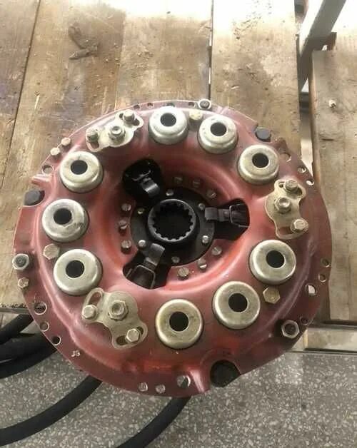 Диск ведомый мтз 1523. Корзина сцепления мтз 1221. Корзина сцепления мтз 2022. 3. Диск сцепления нажимной мтз 1221.