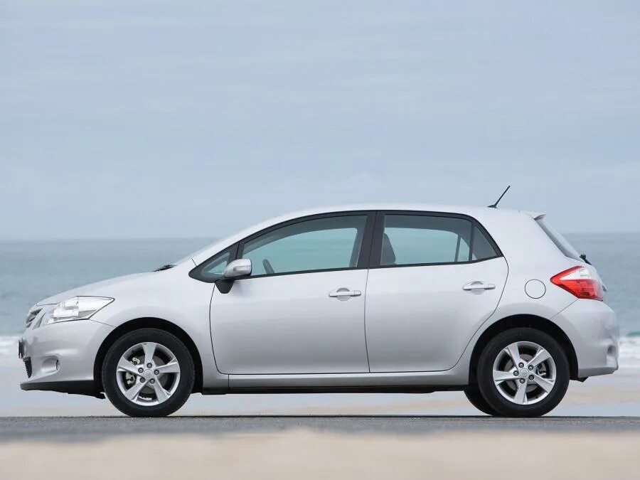 Тойота хэтчбек 2007. Toyota corolla 2007 hatchback. Таёта карола 2007 хечбек. Toyota auris, 2007 toyota auris, 2007. Тойота корона хетчбег 2010.