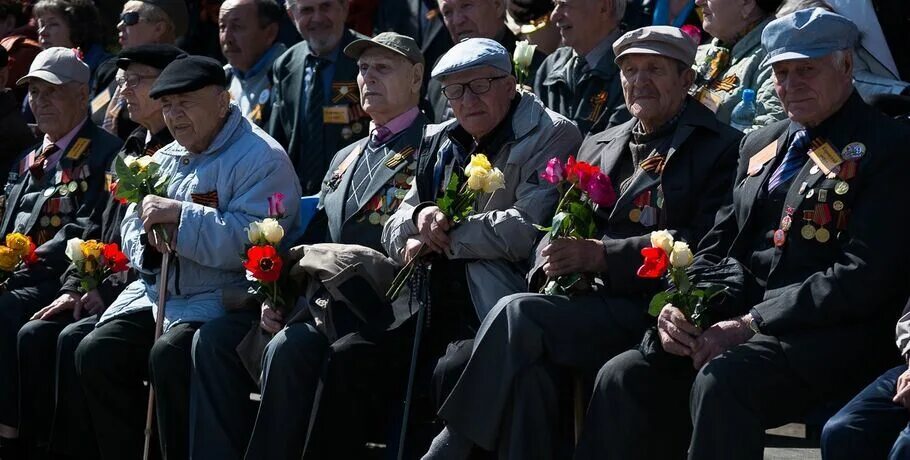 Омичи фронтовики. 9 Мая Медногорск. Ветеран боксер с днем Победы. Выплата к 9 мая 2022 труженикам тыла.