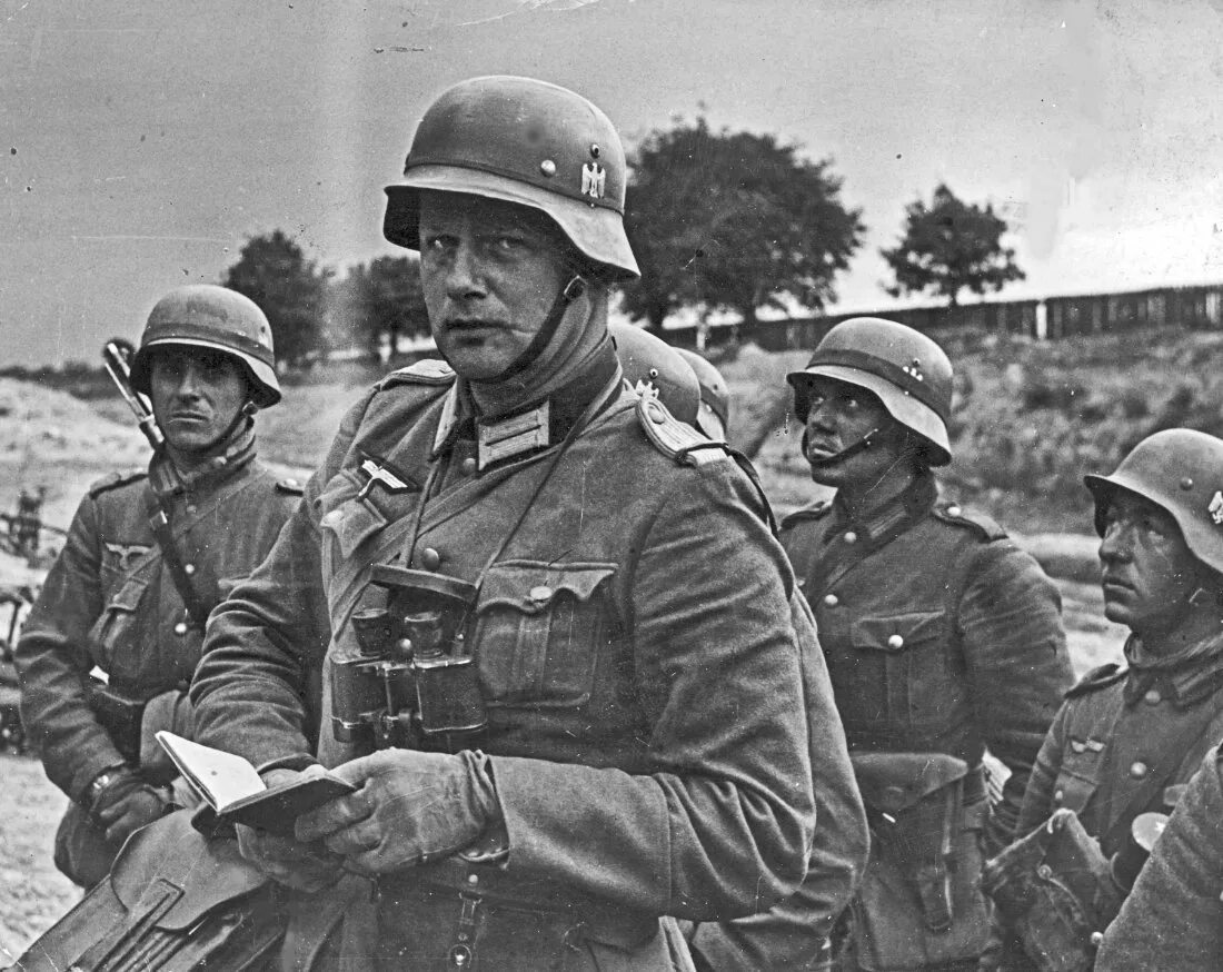 Ганс бёльтер. Унтер фельдфебель вермахта. Вермахт 1943м. Немецкие фото. Немецкие фото.