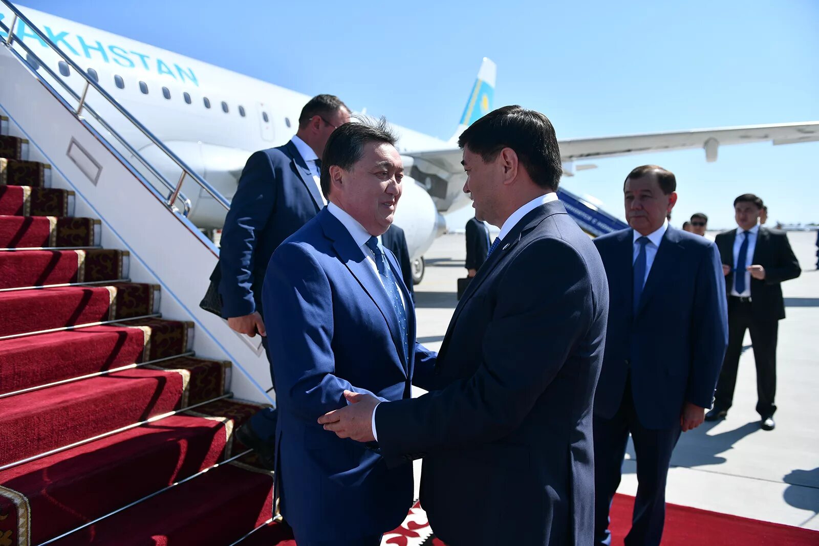 Приезд в казахстан