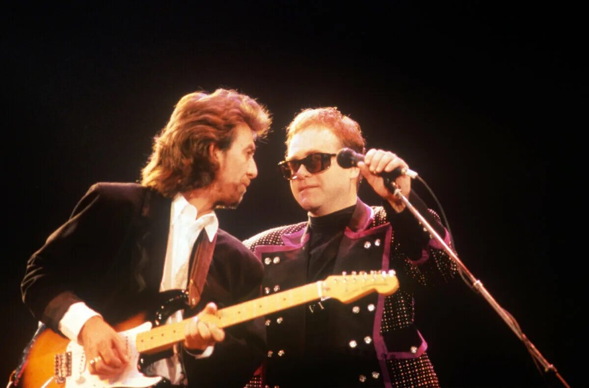 George michael and elton john. Элтон джон джордж. Элтон джон джордж. Elton john. George michael and elton john.