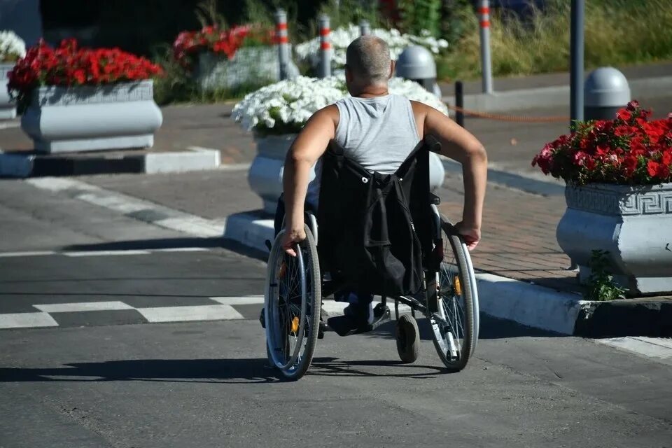 Инвалид 3 группы. Первая группа инвалидности. Дцп 1 группа. Группы инвалидов. Люди без инвалидности.