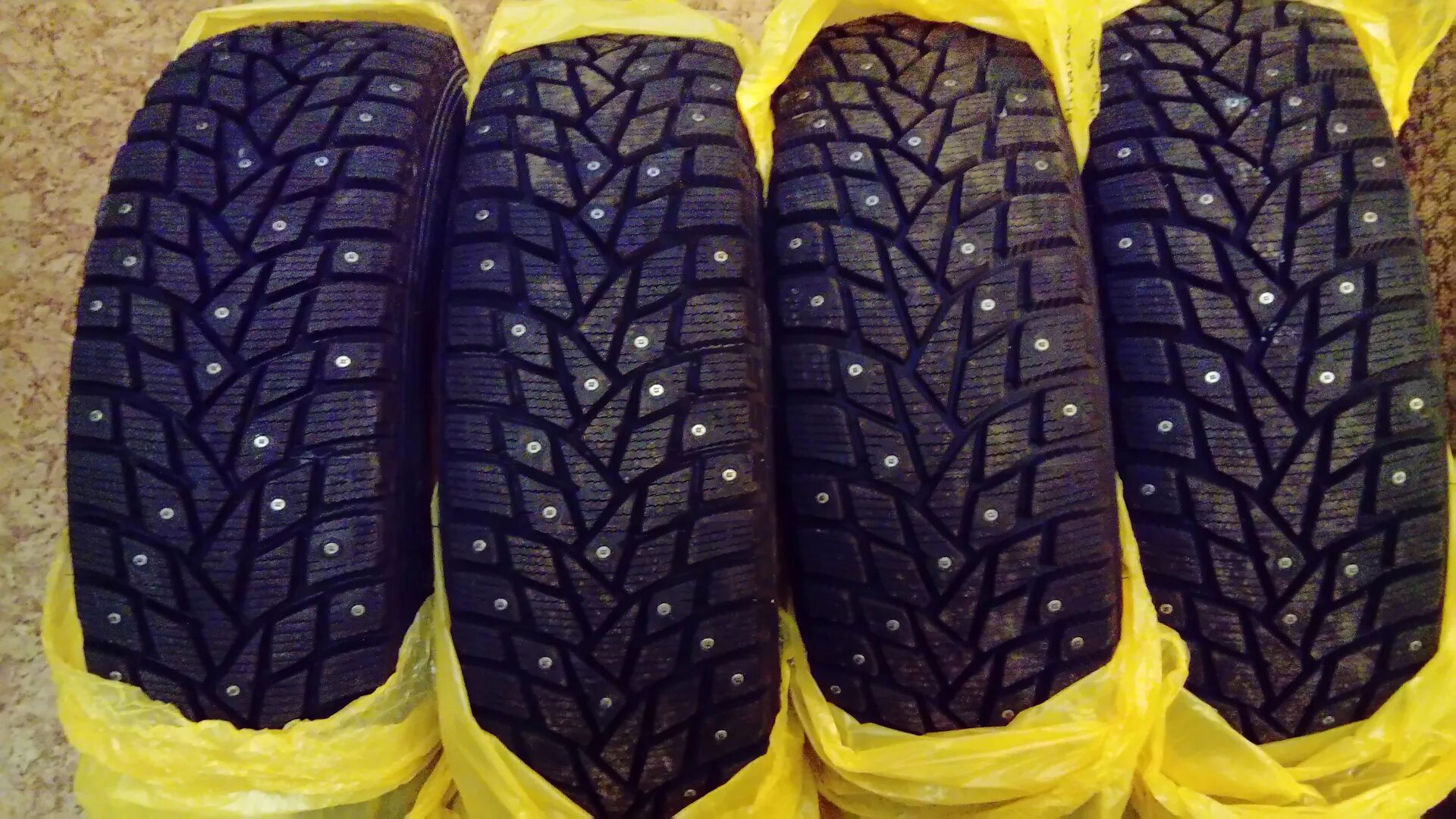 Куплю шины шипованные 215 65 16. Dunlop SP Winter Ice 02. Данлоп SP Winter Ice 02. Dunlop 185/65 r14 90t SP Winter Ice 02 шип. Dunlop Winter Ice.