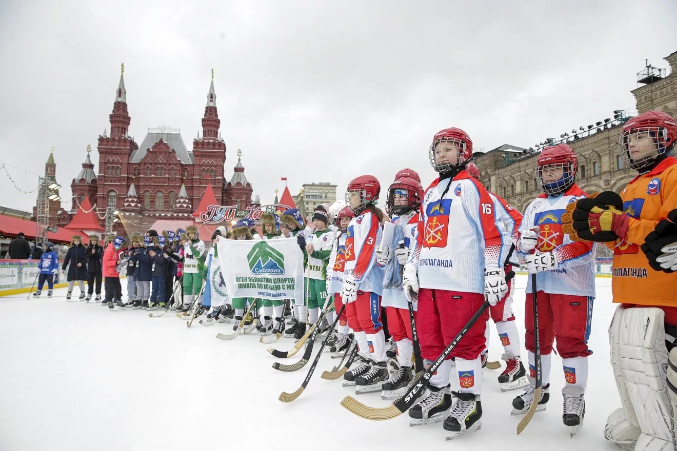 Чемпионат россии хоккей с мячом 2023 2024. Кубок Патриарха по хоккею с мячом 2023 на красной площади. Кубок России по хоккею с мячом 2023. Сборная России по хоккею. БЕНДИ хоккей с мячом.