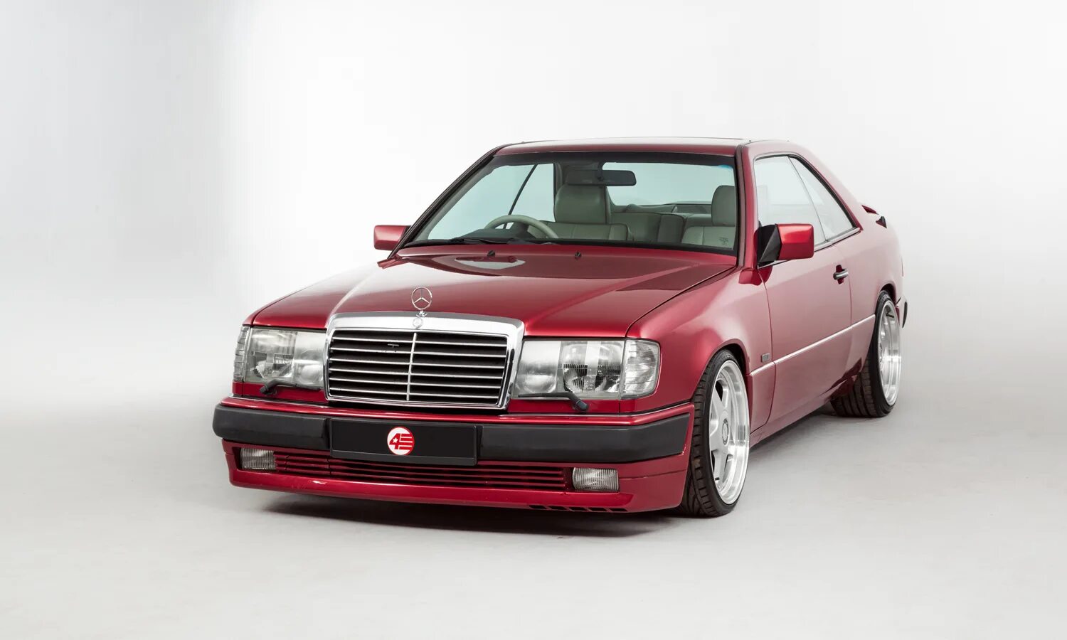 Мерседес е 124 купить. Mercedes-Benz w124. Mercedes-Benz w124 300. Mercedes-Benz w124, 1992. Mercedes-Benz w124 300, 1992.