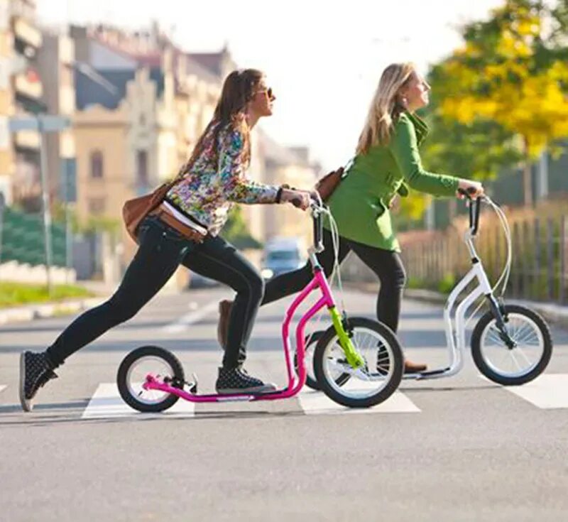 Самокат для взрослых. Самокат велосипед. Велосипед самокат взрослый. Велосипед самокат ролики.