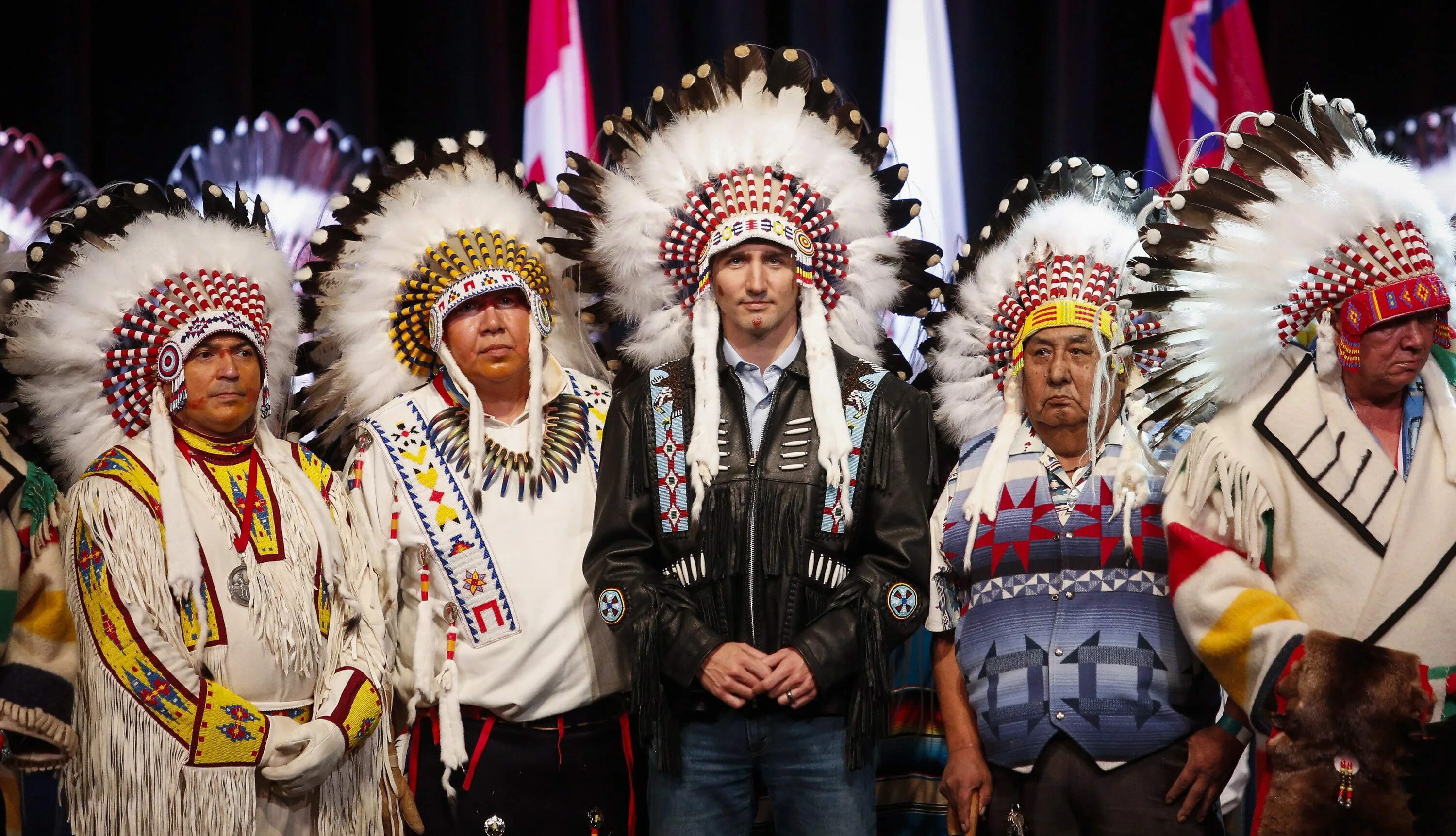 Индейцы Канады народы Канады. Канада индейцы алеуты. Северные индейцы Канады. Коренные жители Канады индейцы. Индейцы на западе канады 5 букв