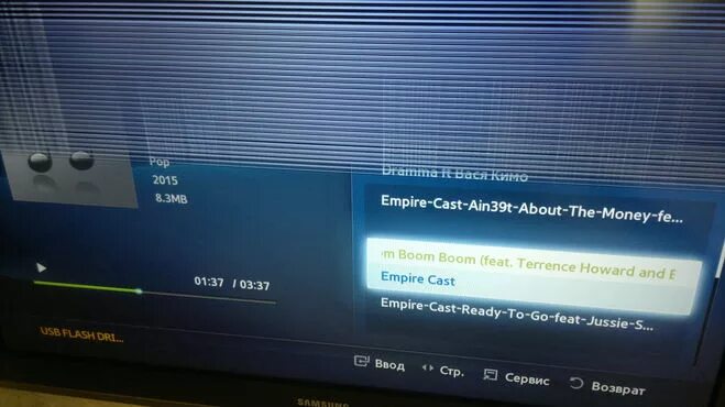 Полоса сверху экрана. Телевизор самсунг горизонтальные полосы на экране. Горизонтальные полосы на телевизоре Samsung. Горизонтальные полоски на экране телевизора Samsung. Горизонтальные полоски на телевизоре Samsung.