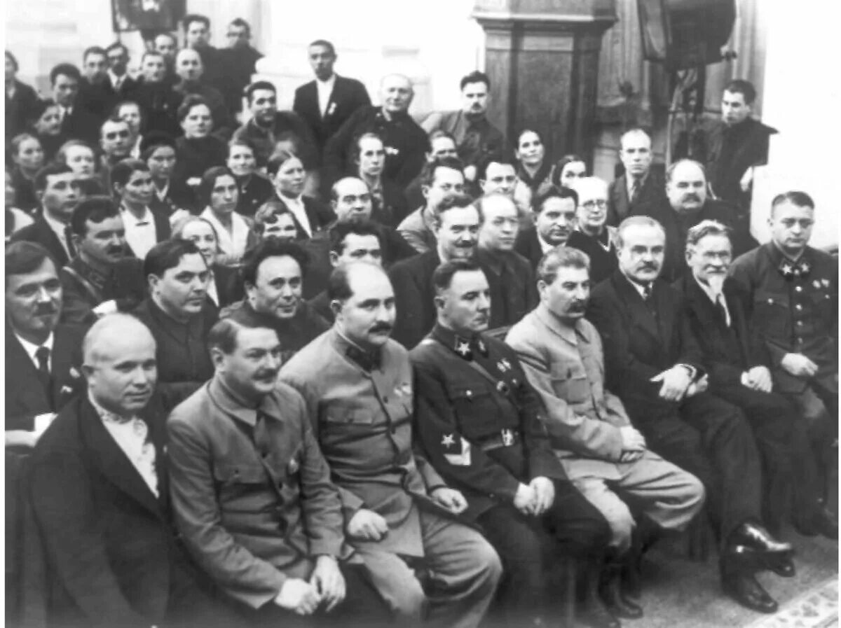 Съезд расстрелянных. Xvii съезд вкп(б). viii всесоюзный съезд советов 1936. емнадцатыый съезд вкпб. первый московский процесс 1936.
