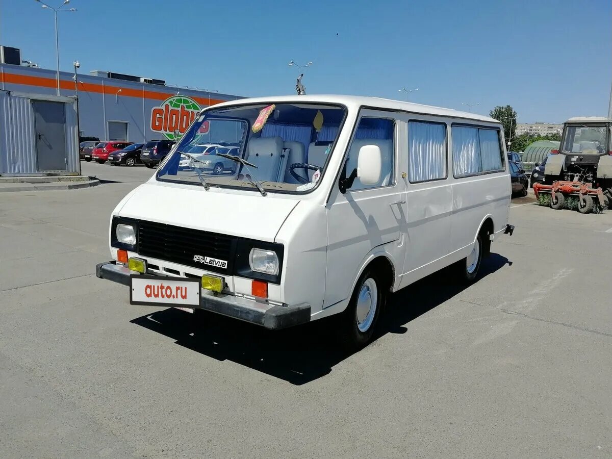 Микроавтобус 2203. Раф 2203 1984. Раф-2203 микроавтобус белый. Минивэн раф 2203. Раф 2203 1991.