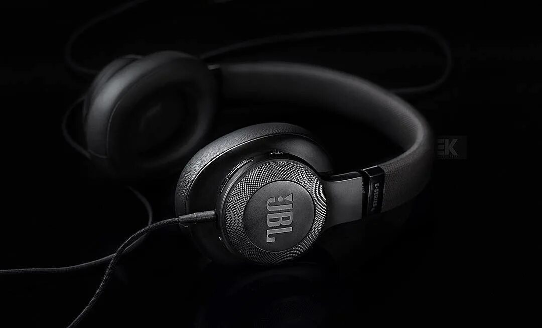 как отличить оригинальные наушники jbl