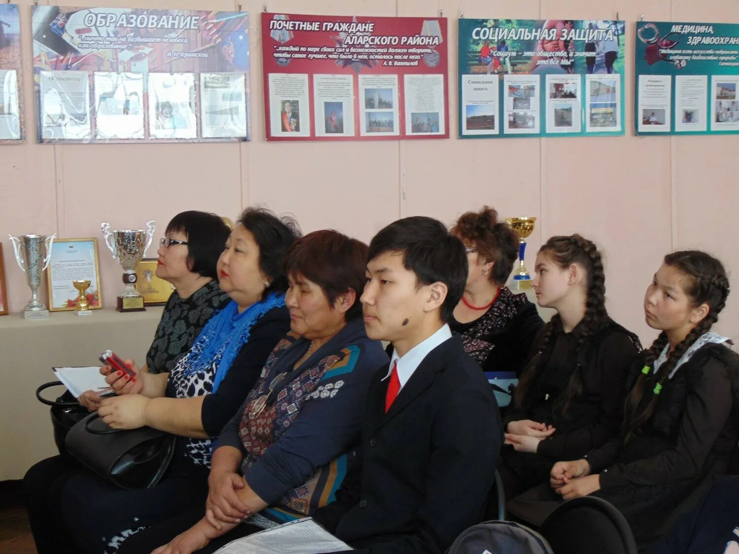 Сош 2 усть-ордынский. Цдо усть ордынский. 06. Гиревой спорт иркутская область. Усть ордынская школа.