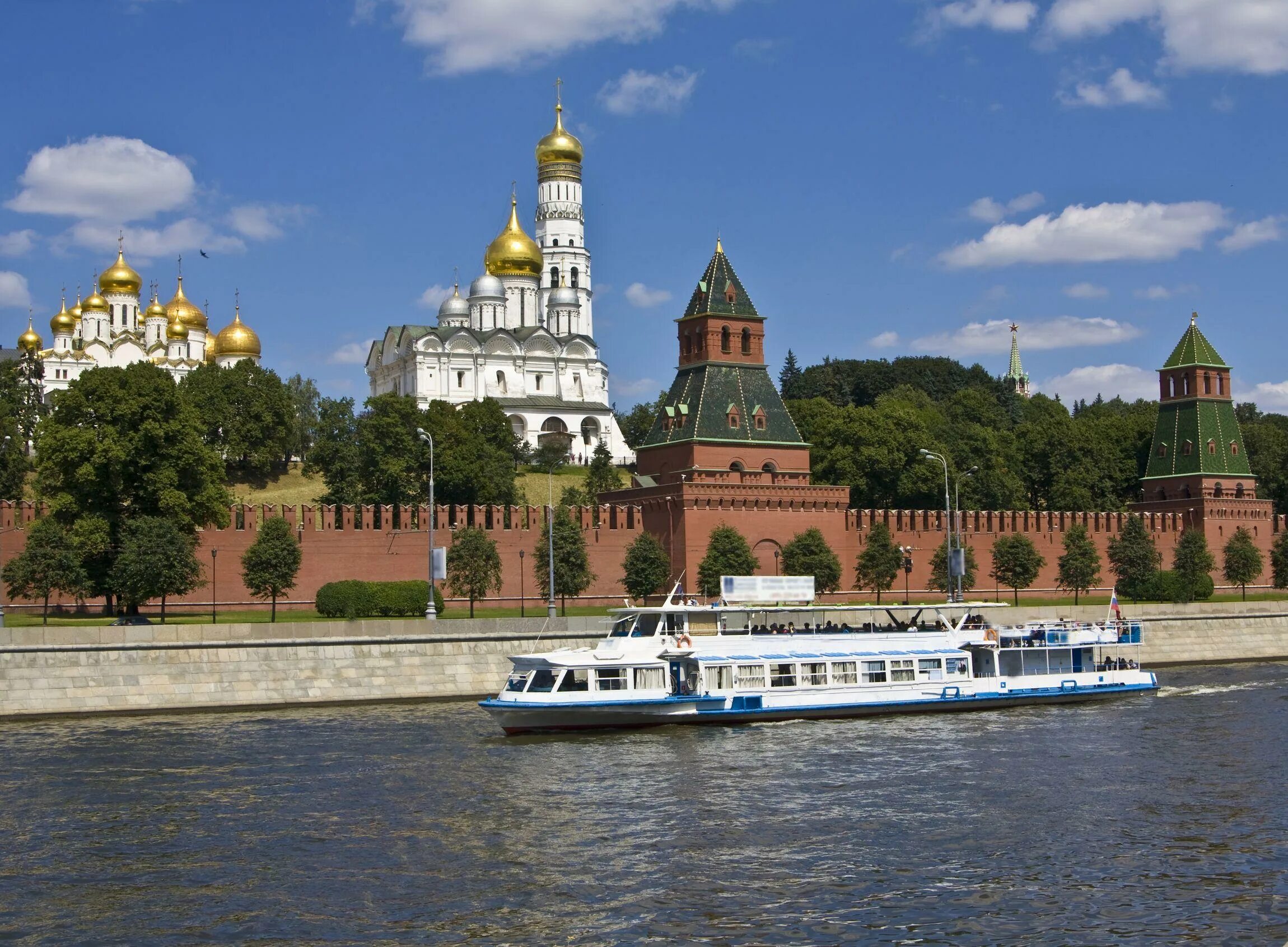 Речные прогулки по москва реке китай город. Причал китай город устьинский мост. Причал китай город устьинский мост. Теплоход москва р 51. Речные прогулки по москва реке китай город.