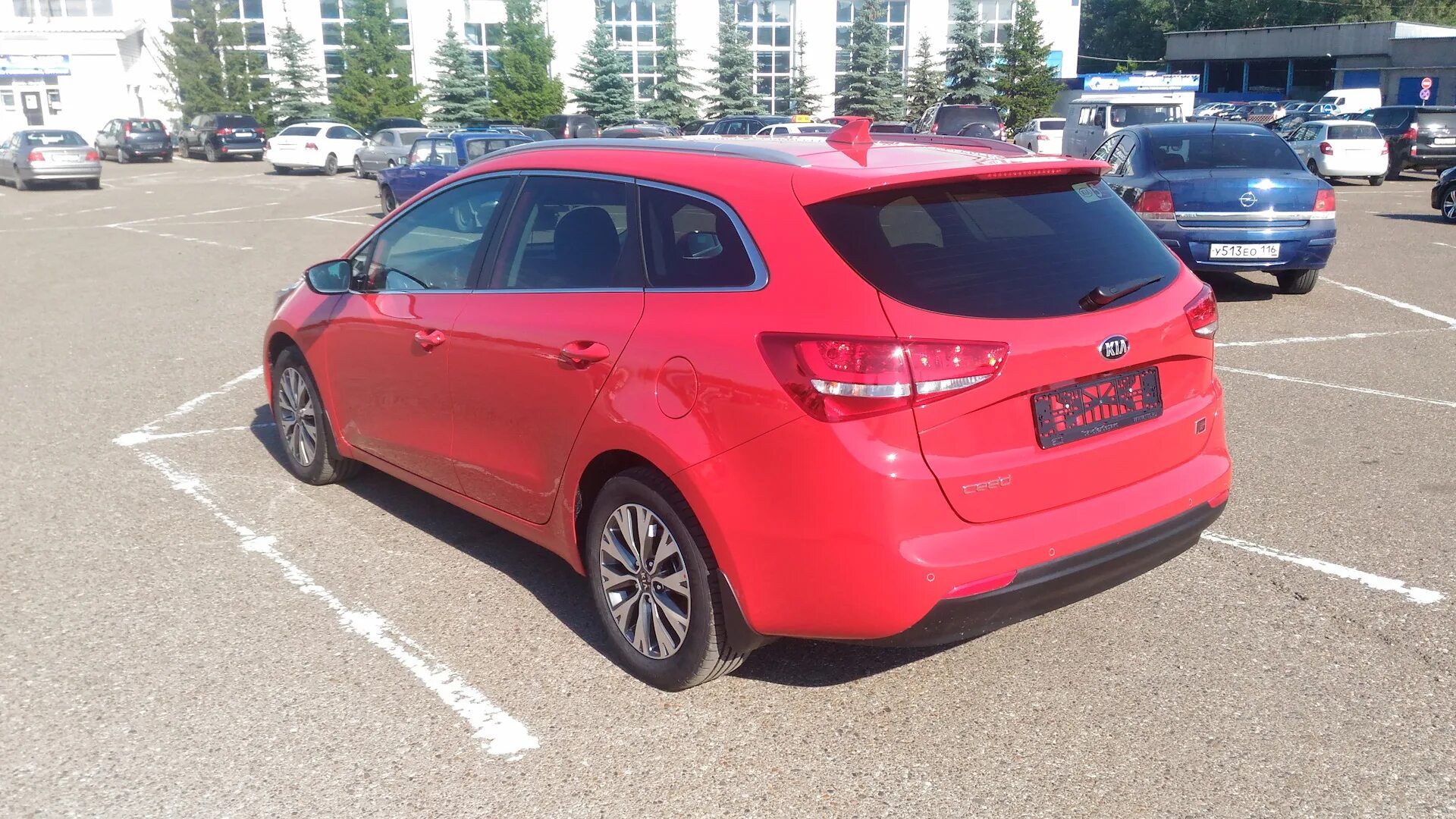 Kia Ceed SW 2017. Kia Ceed SW 2022 черный. Kia Ceed SW 2022 красный. Kia Ceed SW 2022 белый.