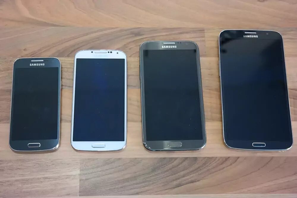 Самсунг 6 и 6 сравнение. Samsung Galaxy Mega 6.3. Самсунг ноут s4 Mini. Samsung Galaxy s3 Black. Samsung Galaxy Mega 6.3 gt-i9200 8gb.