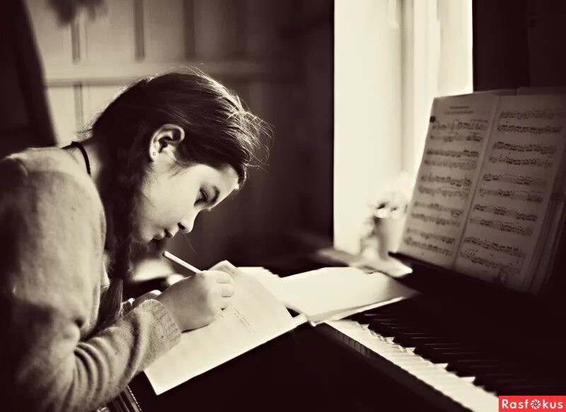 сольфеджио фото. музыкальная школа 74 учитель сольфеджио. урок сольфеджио. урок сольфеджио. ноты эстетика.