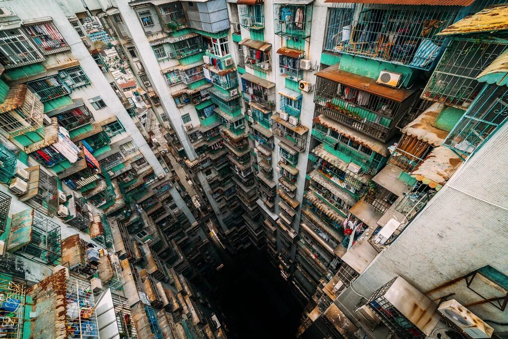 Дакка бангладеш перенаселение. Население бангладеш дака. 2 самых густонаселенных. Город-крепость коулун. Демократия в индии.