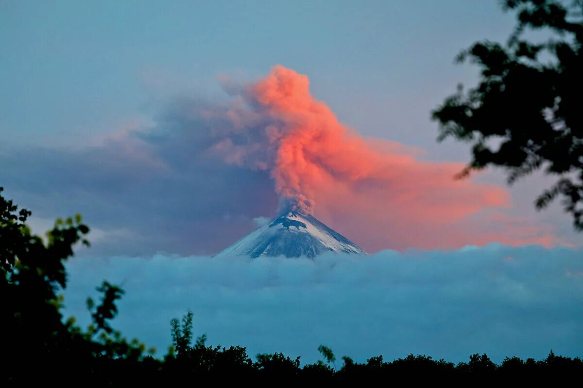 Известные вулканы на земле. Мауна-Лоа вулкан. Самый большой вулкан в мире Мауна Лоа. Вулкан Мауна-Лоа на Гавайях. Извержение вулкана Мауна Лоа.