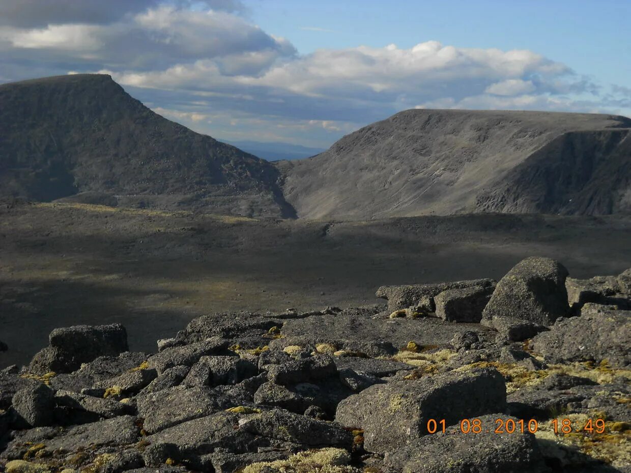 Гора юдычвумчорр хибины. Плато юдычвумчорр. Плато юдычвумчорр. Гора юдычвумчорр хибины. Юдычвумчорр.