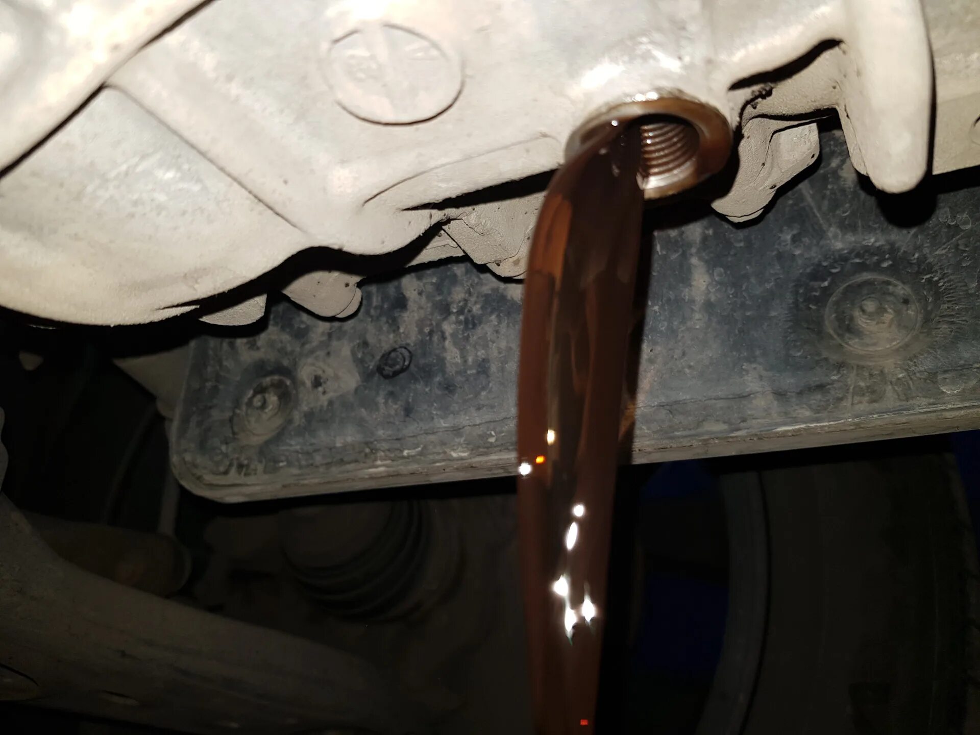 Замена масла акпп fe. Шланг акпп хендай ix35. Щуп акпп 1uz fe. 7 2009. Акпп хендай санта фе 2.