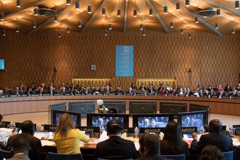 генеральная конференция юнеско 1970. генеральная конференция юнеско. заседание юнеско. ассамблея юнеско. генеральная конференция юнеско 2021.