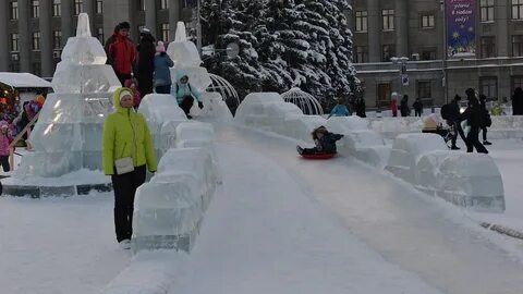 Песню елки ледяные горки