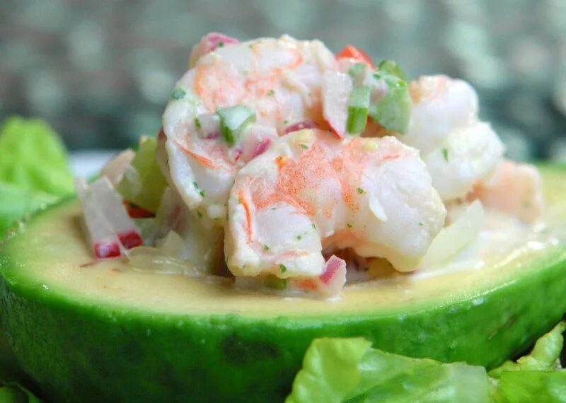 Салат с тунцом и авокадо. Манго и авокадо. На новогодний стол из авокадо. Авокадо на новый год рецепты с фото. Авокадо-цитрусовая сальса.