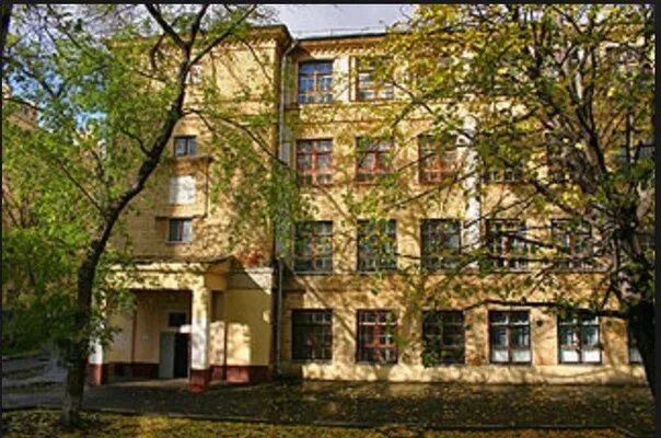 Школа 1113. Школа 2054 дегтярный переулок. школа 1113 дегтярный переулок. дегтярный переулок 7 школа. школа 1113 москва.
