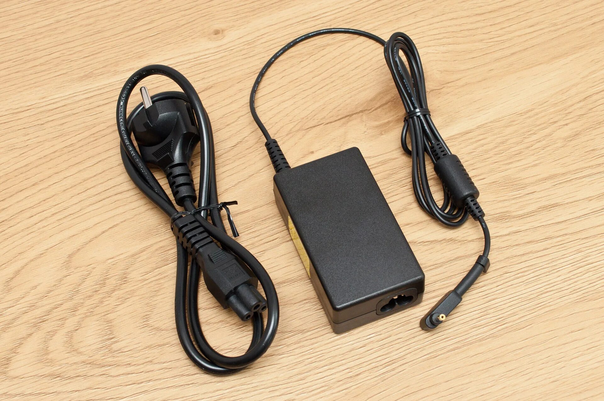 Блок питания acer swift. Блок питания acer swift. Зарядное устройство acer cb314. Блок питания acer swift. Зарядный блок для ноутбука acer n17w6.