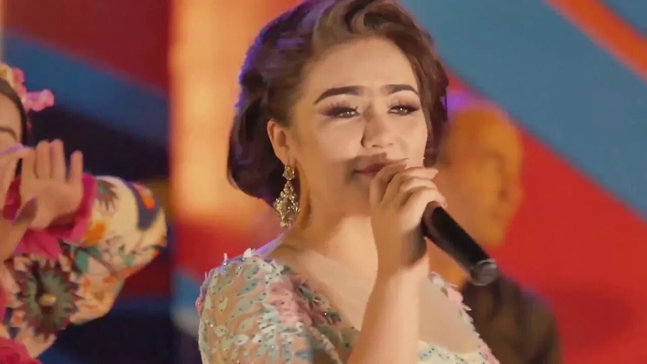 Nigina amonqulova 2020. Нигина амонкулова клип. Курта нигина амонкулова 2021. Клип нигина амонкулов. Нигина амонкулова 2021 куртахои.