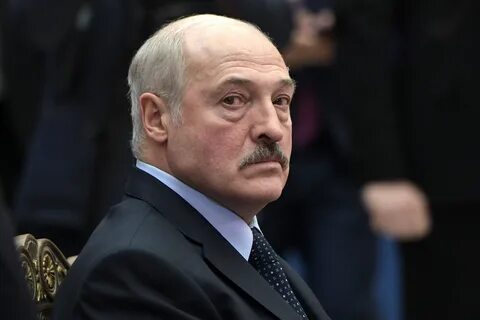 Лукашенко уволил