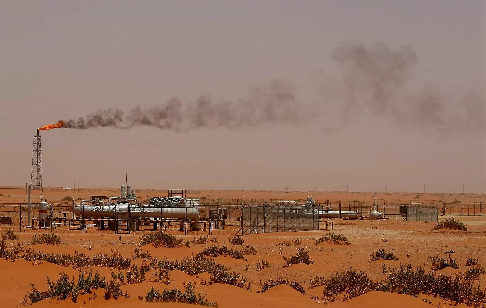 НПЗ Саудовской Аравии. ОАЭ нефть. Месторождения нефти в Саудовской Аравии. Саудовская Аравия нефтедобыча. Запасы нефти в саудовской аравии