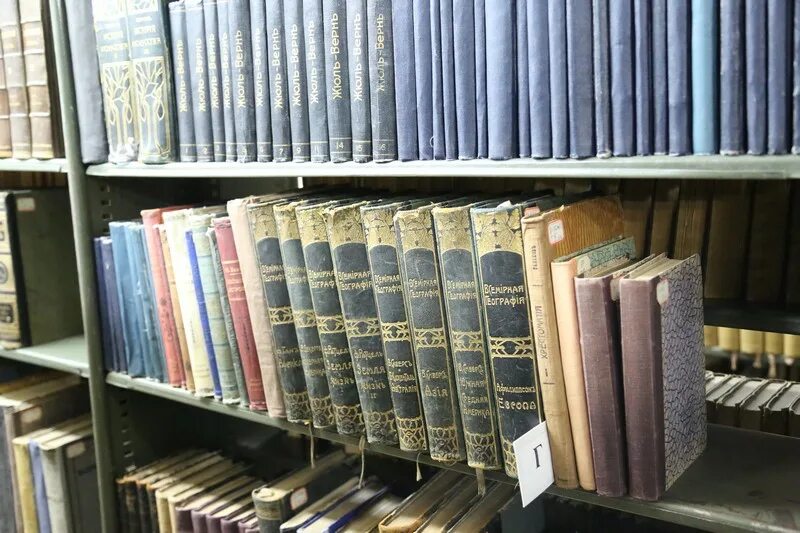современный книжный магазин. большая библиотека в стамбуле. библиотека гоголя среднеохтинский. момодульная библиотека. материалы библиотеки цок.