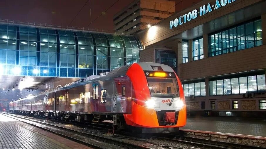 Эп20 на казанском вокзале. Эп1м-597. Поезд москва ростов на дону. Приехать в ростов на поезде. Приехать в ростов на поезде.