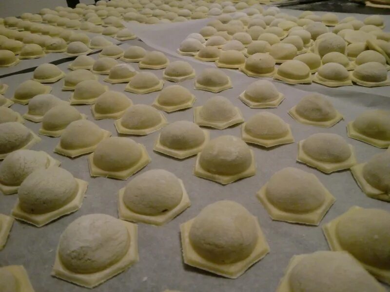 Мясные полуфабрикаты. Полуфабрикаты абакан. Абаканские полуфабрикаты. На вилке волжский полуфабрикаты. Изготовитель мясных полуфабрикатов.