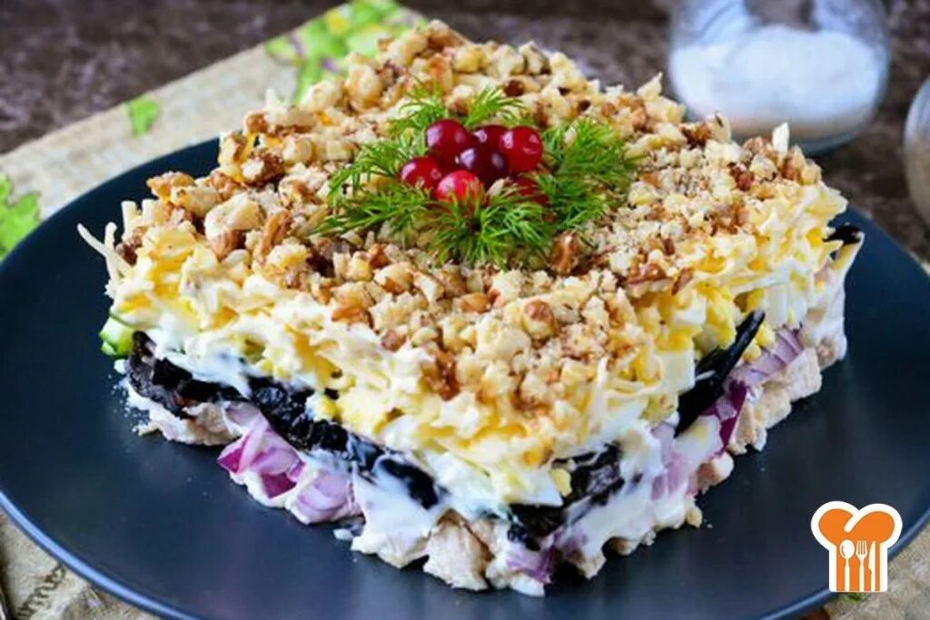 Рецепт салата курица огурец грецкий орех. Рецепт салата курица огурец грецкий орех