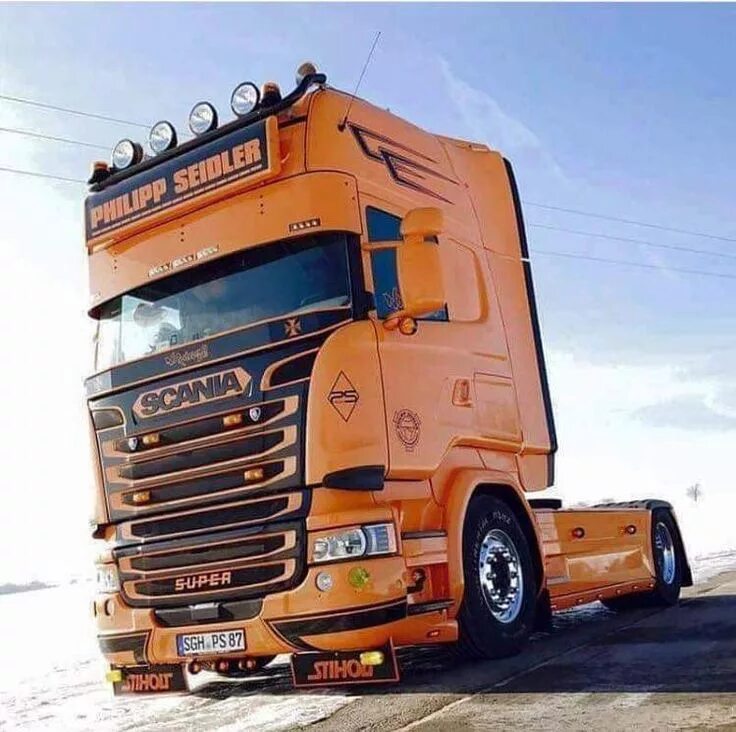 Скания пятерка. Скания s440 Делко. Scania v8. Скания 5. Тюнинговая Скания р 114.